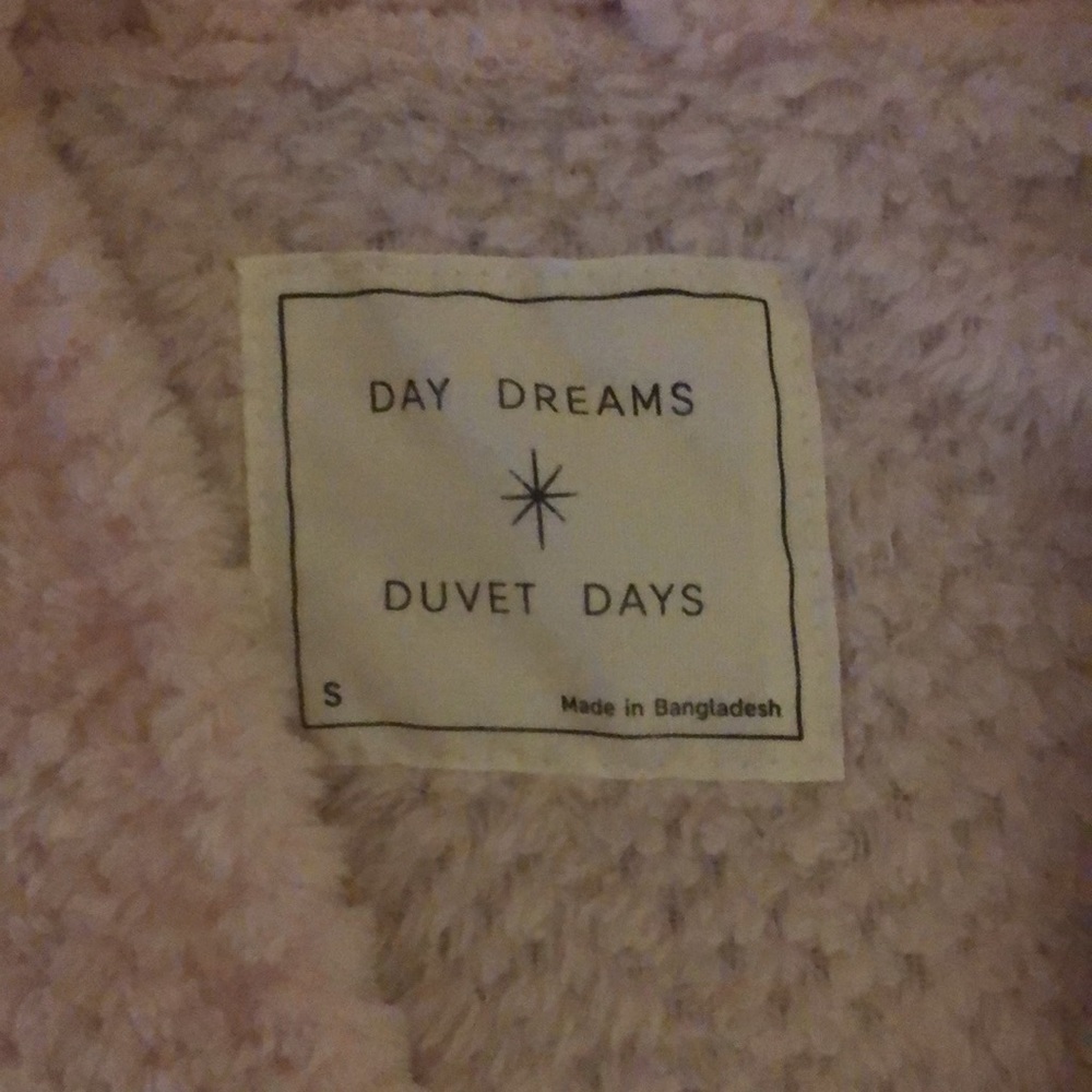 Pink robe - Picture 2 of 2